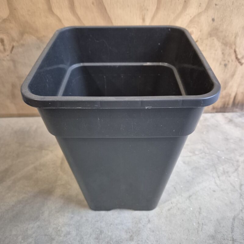 Pot Square Black Plastic 7L (20 X 20 X 27 CM)