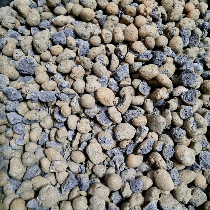 Leca Expanded Clay Aggregate Pellets (10mm-20mm) - 20L Bucket 1 Leca Expanded Clay Aggregate Pellets (10mm-20mm) - 20L Bucket